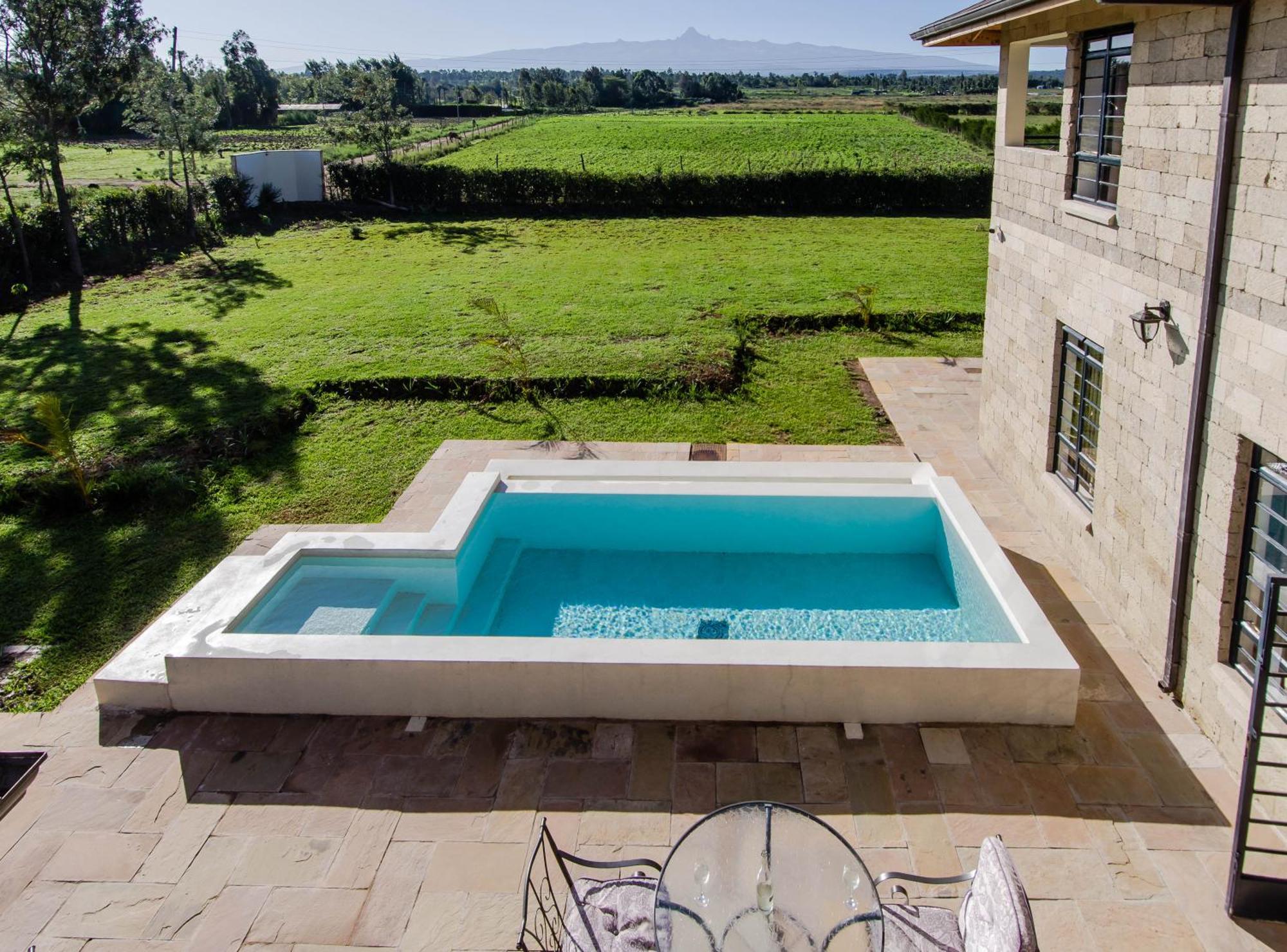 The Landing Nanyuki Cottages Eksteriør billede